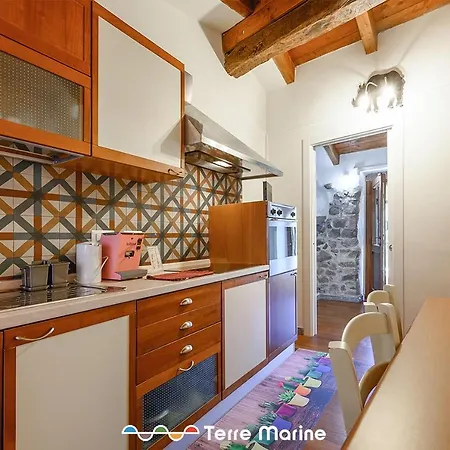 L'occhio Di Santa Lucia, Terre Marine 斯培西亚