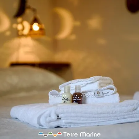 招待所 L'occhio Di Santa Lucia, Terre Marine *