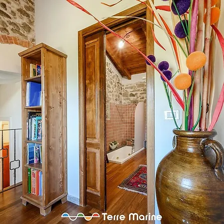 L'occhio Di Santa Lucia, Terre Marine Гостевой дом