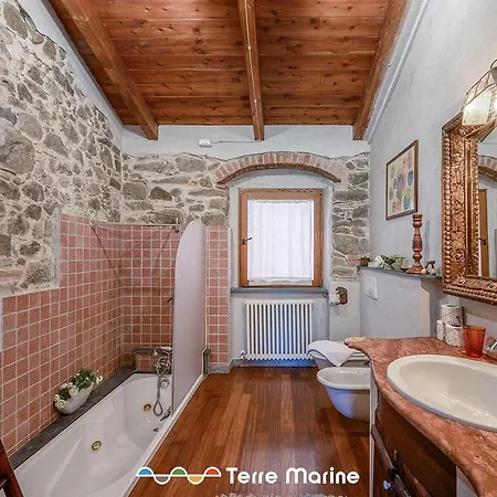 L'occhio Di Santa Lucia, Terre Marine 3* 斯培西亚