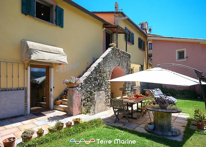 Affittacamere L'occhio Di Santa Lucia, Terre Marine
